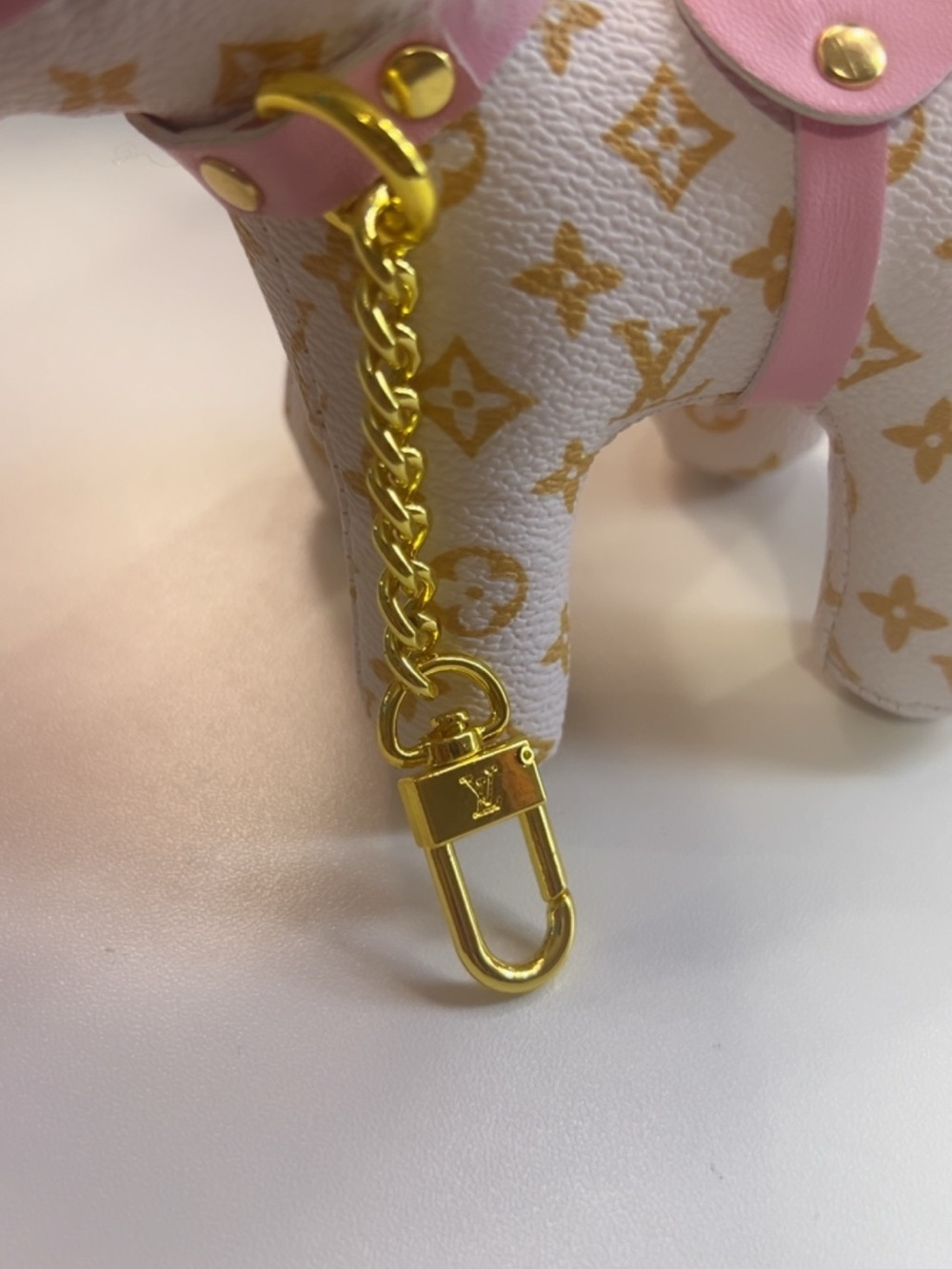 Luxury inspired Monogram Pony Bag Charm Keychain - Pink & Gold - Picture 5 of 7